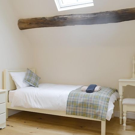 No, 2 Ash Cottage Quatt Екстериор снимка
